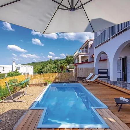 3 Bedroom Beautiful In Apartment *